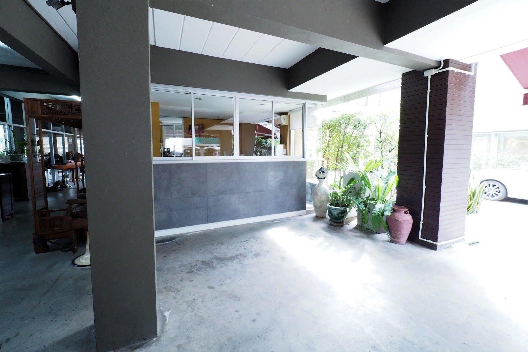 Namnon Place Nonthaburi Exterior foto